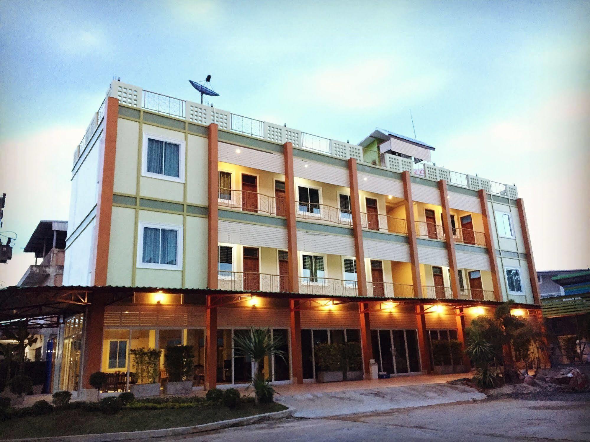 Ubon Best Place Ubon Ratchathani Bagian luar foto